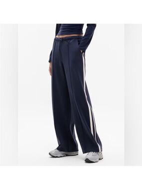 NWT Athleta MVP Mid Rise Side Stripe Pant Eclipse Navy/Bone White Track Large